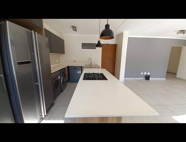 3 BEDROOM PROPERTY TO RENT IN GLEN MARAIS